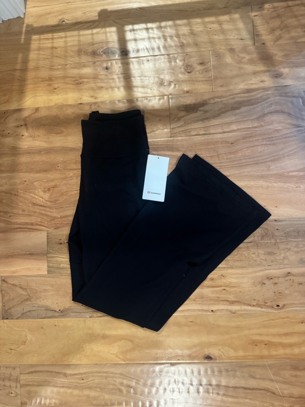 lululemon NWT Black Groove Pant SHR Flare Nulu